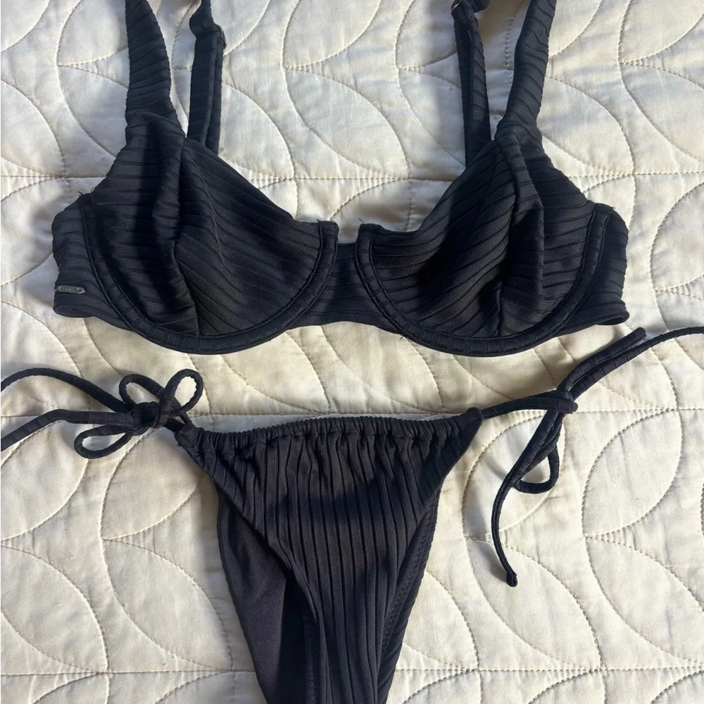Rip Curl Black Ribbed Underwire Bikini Top with Tie-Side Bottom